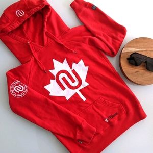 🆕🇨🇦 Numero red hooded sweatshirt